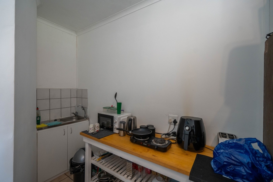 8 Bedroom Property for Sale in West Bank Eastern Cape